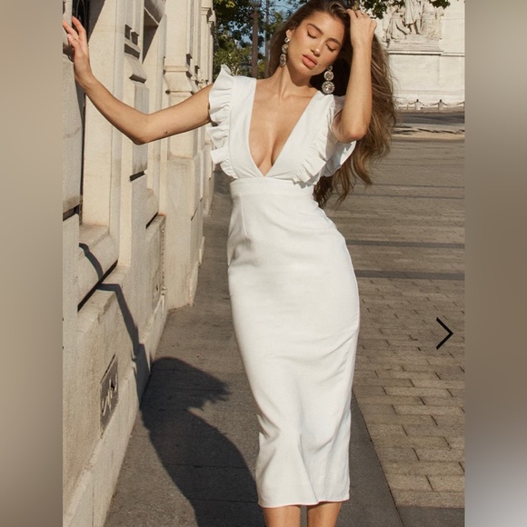 Runway the Label Dresses & Skirts - Runway the Label Prezman Midi Deep Plunge White Dress